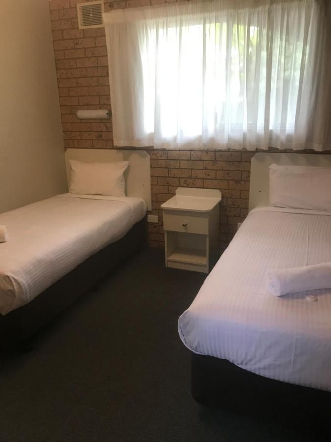 Colac Mid City Motor Inn Exteriör bild