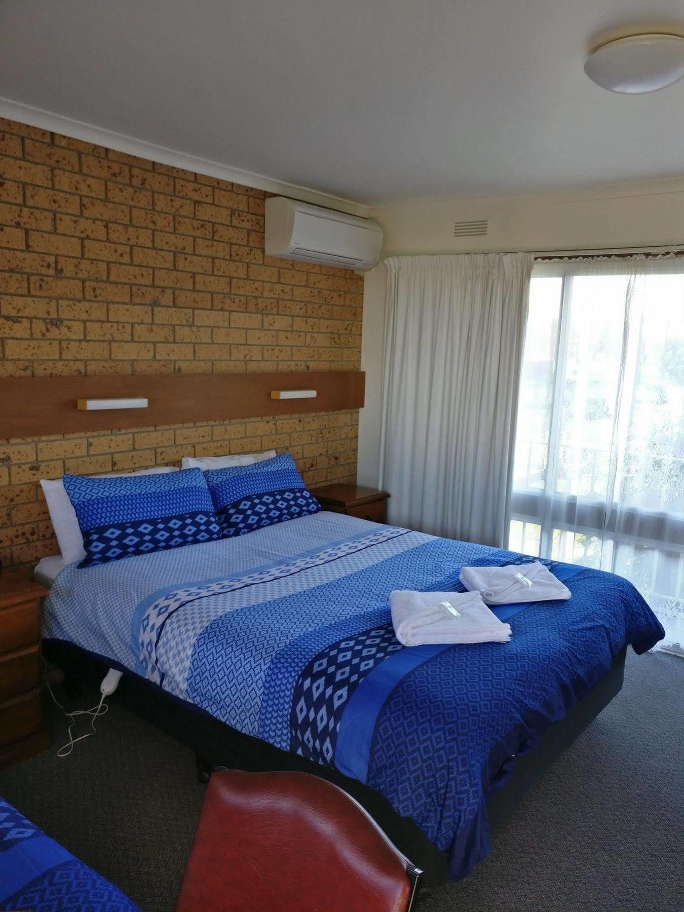 Colac Mid City Motor Inn Exteriör bild