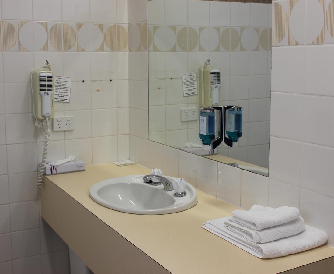 Colac Mid City Motor Inn Exteriör bild